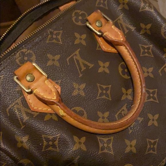 Authentic Louis Vuitton Speedy 30 - Picture 3 of 4